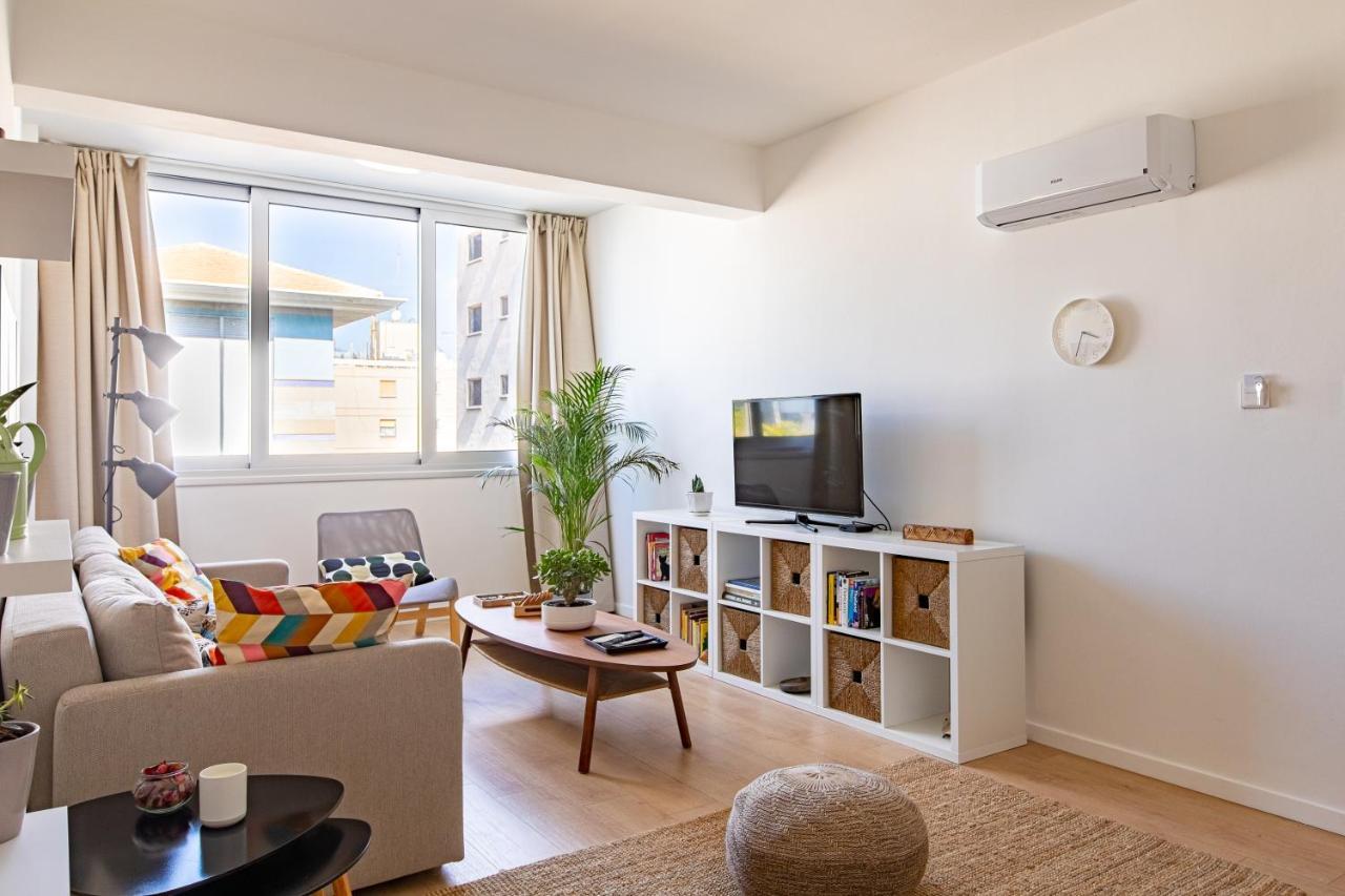 City Center Apartment Никосия Экстерьер фото