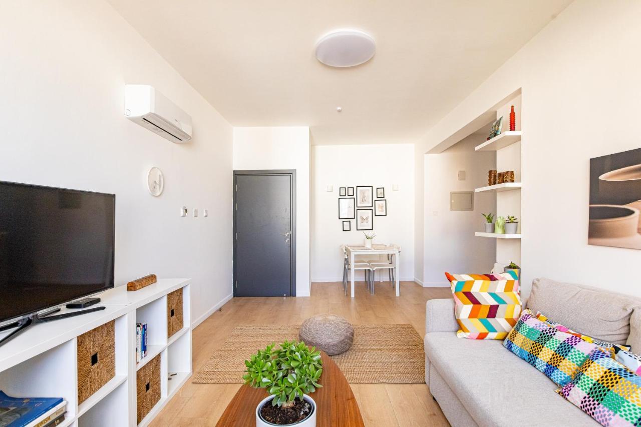 City Center Apartment Никосия Экстерьер фото