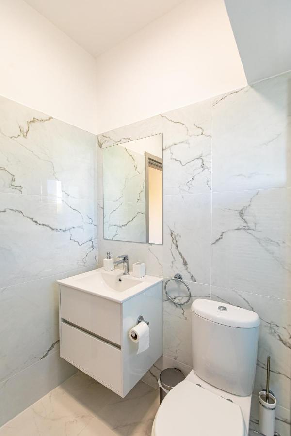 City Center Apartment Никосия Экстерьер фото